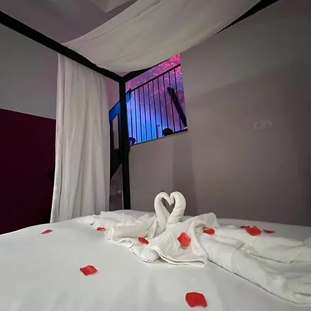 50 Nuances D'amour - Jacuzzi / Massage / Cinema Villa